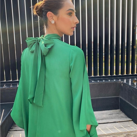 Pakistani co-ord set .. small top with 30’ and comes with pants - Picture 4 of 4